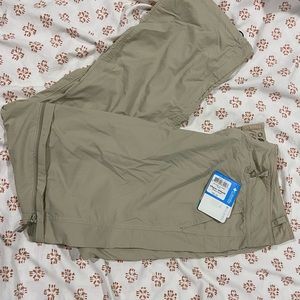 NWT Khaki Columbia Women’s Convertible Pants size 14